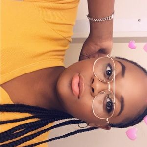 Meet your Posher, Larrya